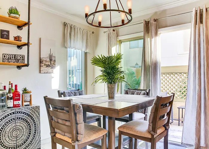 Bring Your Pet! Snowbird Haven W/ Community Pool! * Scottsdale